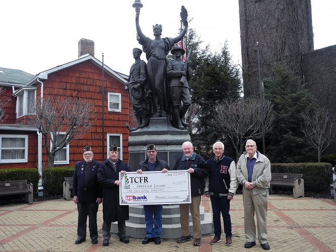 Toronto group splits proceeds from sale of veterans booklets | News, Sports, Jobs - Vimarsana News